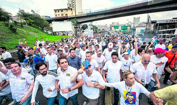 Venezuela: la situazione precipita dopo le controverse elezioni dell'assemblea costituente e le sanzioni degli Stati Uniti