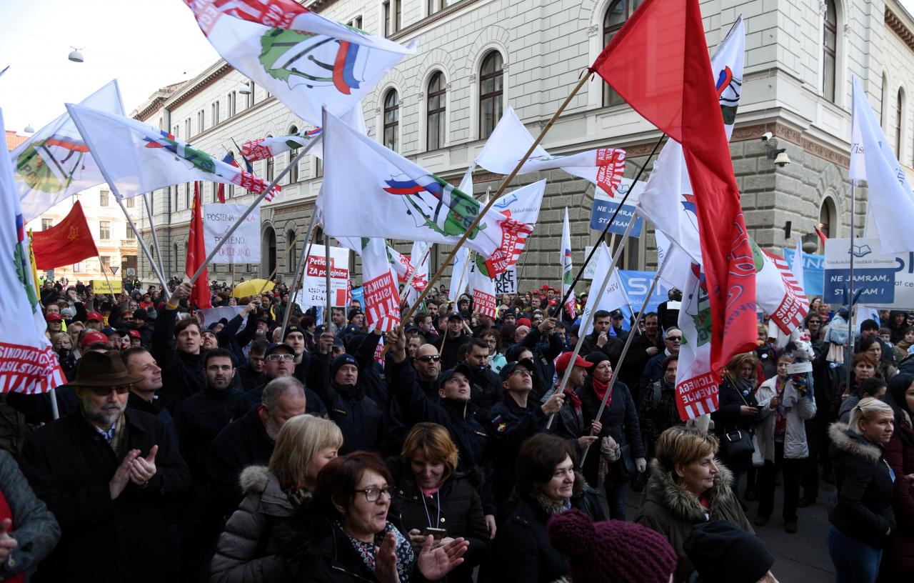 In Slovenia grande sciopero dei dipendenti pubblici