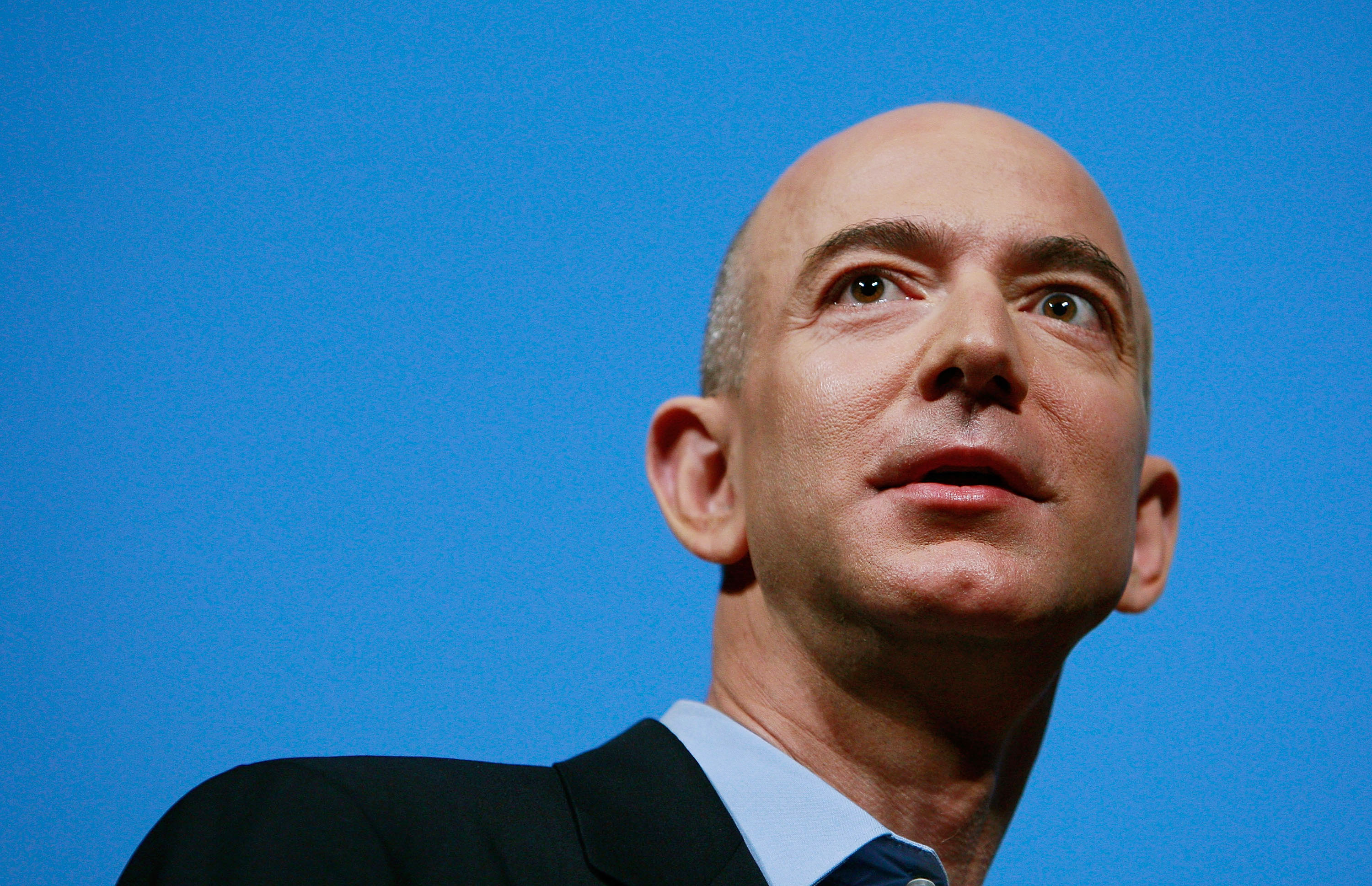 Jeff Bezos, mister Amazon: come è diventato l'uomo più ricco del pianeta?