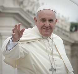 Per il papa il Vangelo aiuta i poveri, per noi il comunismo li emancipa
