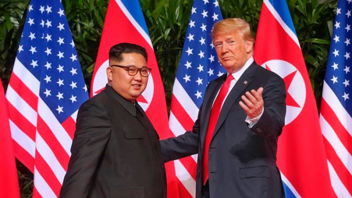 Incontro storico tra Trump e Kim Jong-Un: un nulla di fatto dietro molti 'buoni propositi'