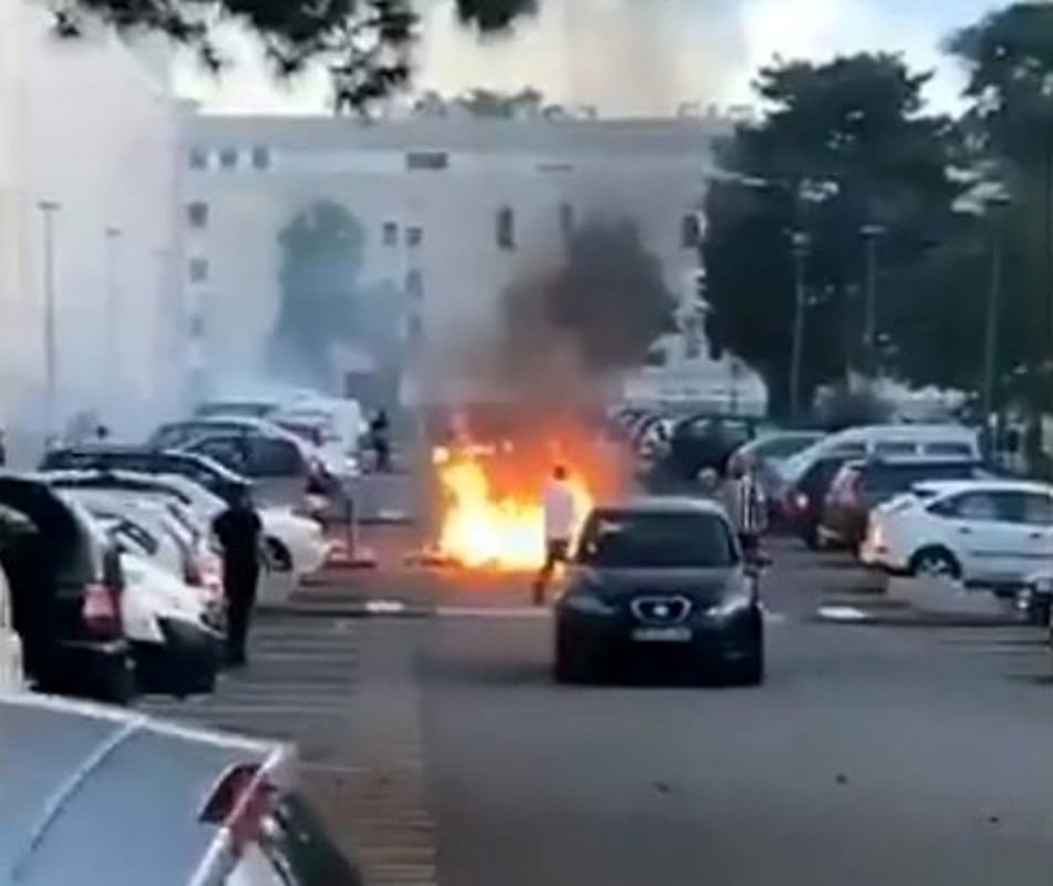 Francia: la polizia spara e uccide un ragazzo, notte di scontri a Nantes