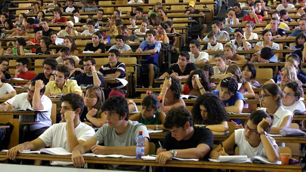 Non è un paese per laureati: istruzione e economia italiane schiacciano la gioventù