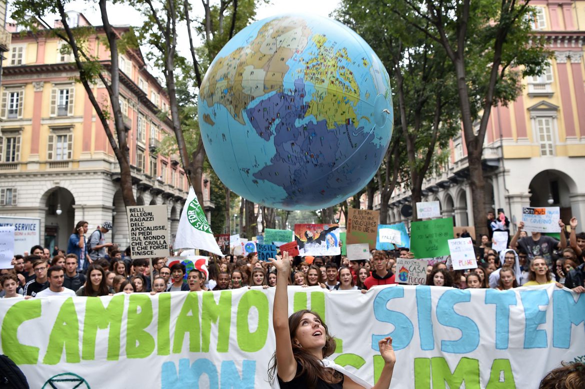 [Video] 23S global climate strike: se il capitalismo distrugge il mondo, distruggiamo il capitalismo!