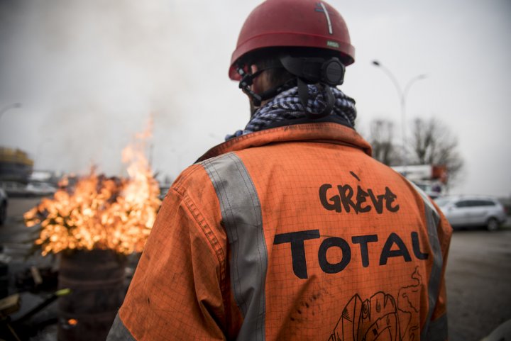 Francia: lo sciopero nelle raffinerie e la sua importanza politica