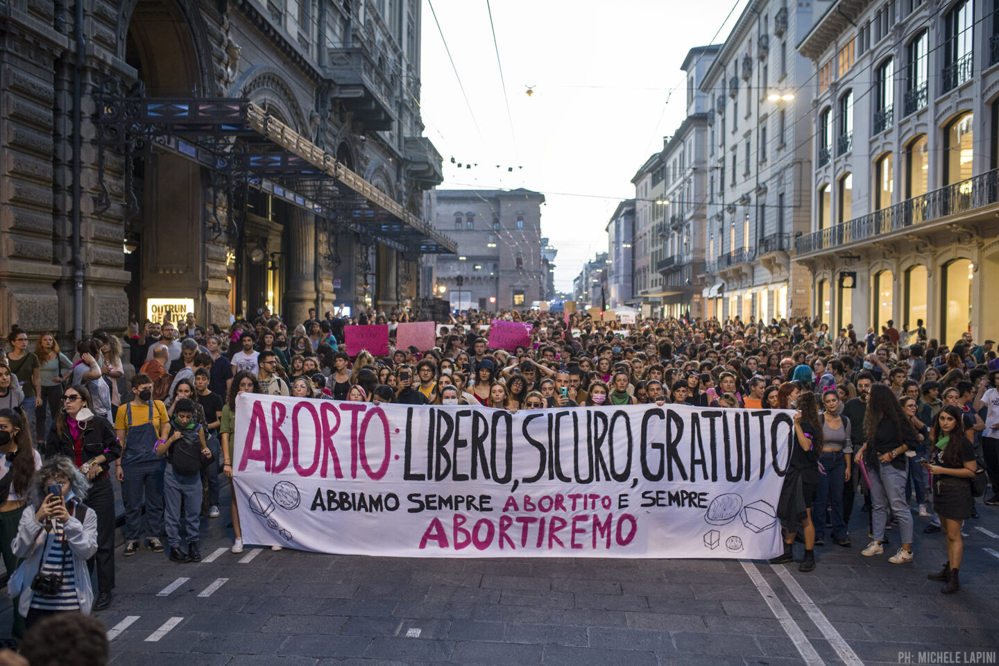 #26N Lottiamo per il pieno diritto all’aborto: libero, sicuro e gratuito!
