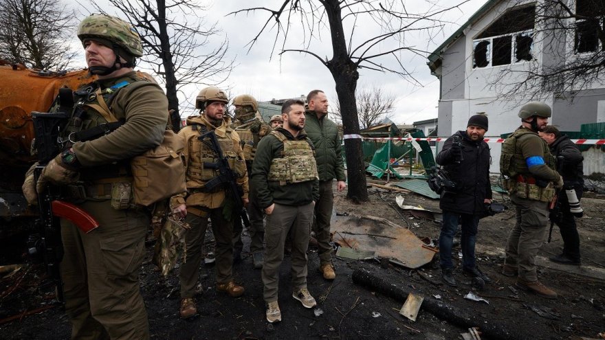 La guerra in Ucraina ha raggiunto un'impasse, ma sarà la politica a decidere
