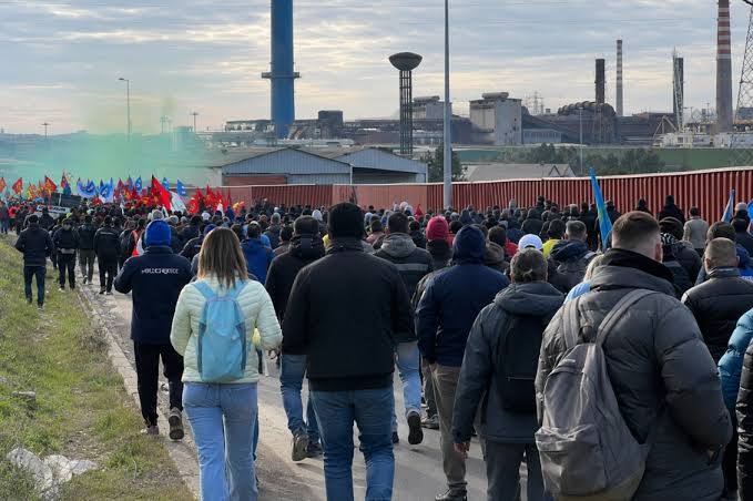 Ex-ILVA Taranto: solo la classe lavoratrice può fermare la devastazione ambientale